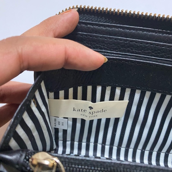 Kate Spade Wallet - Picture 5 of 7